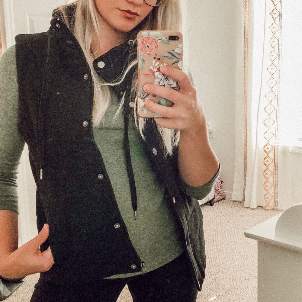 Black down East vest worn 1 time. Tags attached.
